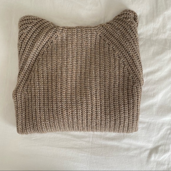 Ann Taylor turtle neck sweater - Picture 5 of 5